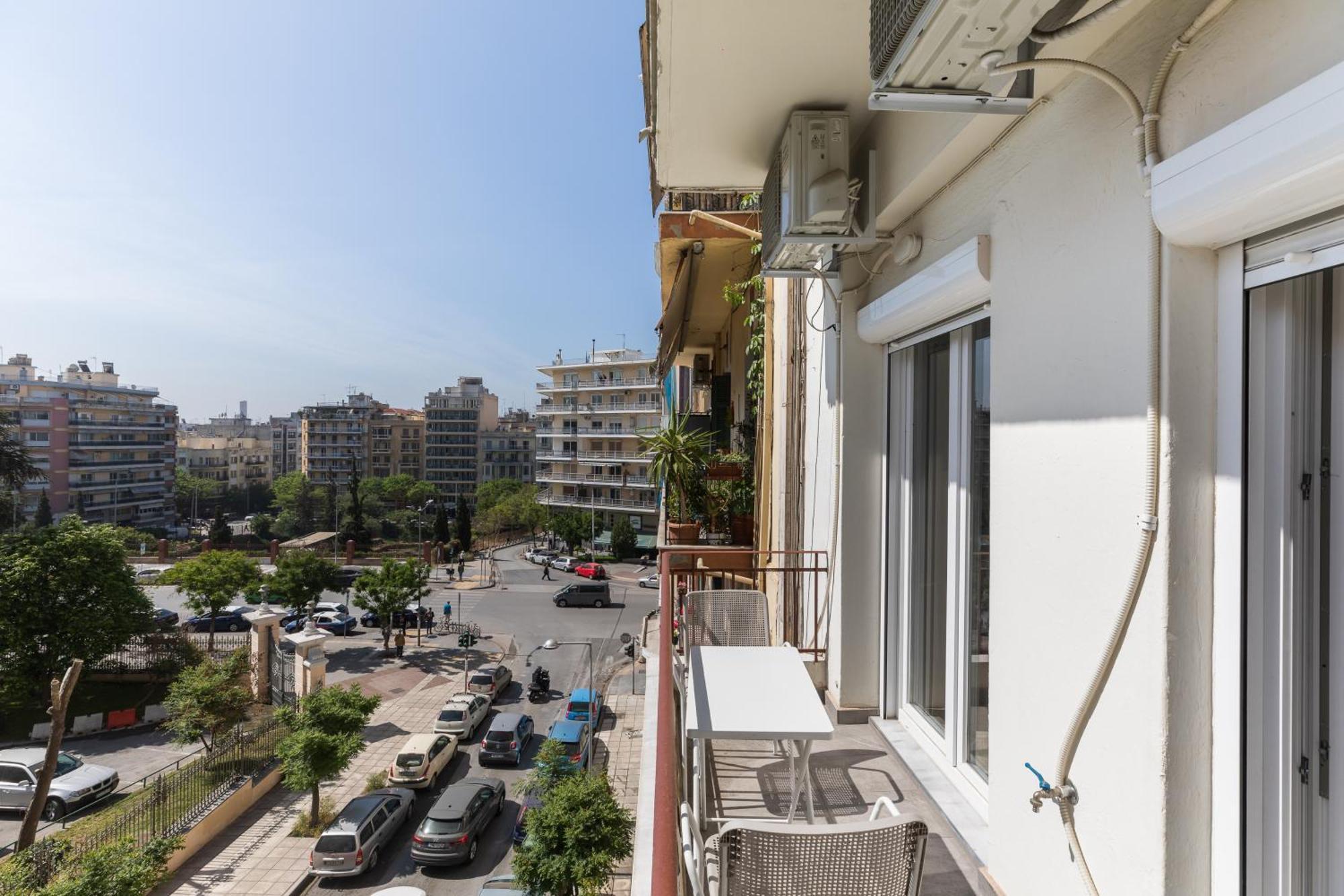 Liberty Apt By Halu! Apartments Солун Екстериор снимка